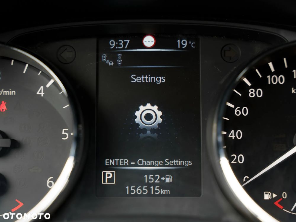 Nissan Qashqai 1.6 dCi Xtronic TEKNA+ - 27