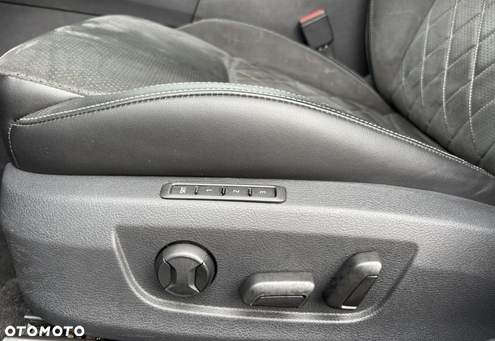 Skoda Superb 2.0 TDI SCR Sportline DSG - 10