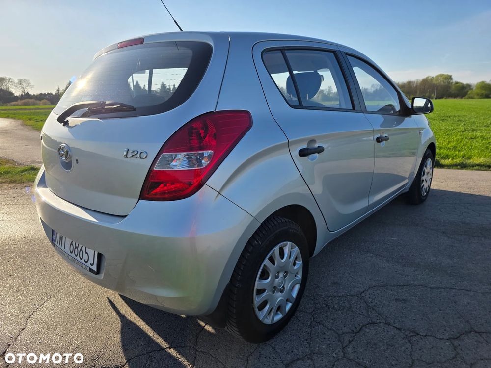 Hyundai i20 - 10