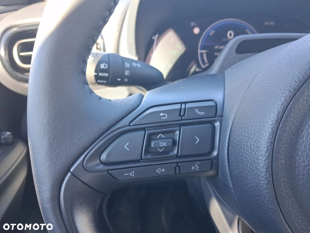 Toyota Yaris Hybrid 1.5 Style - 30