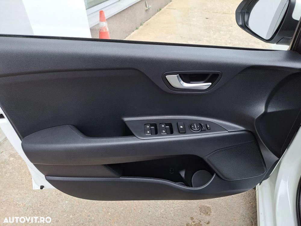 Kia Rio 1.2 MPI 5MT Urban - 15