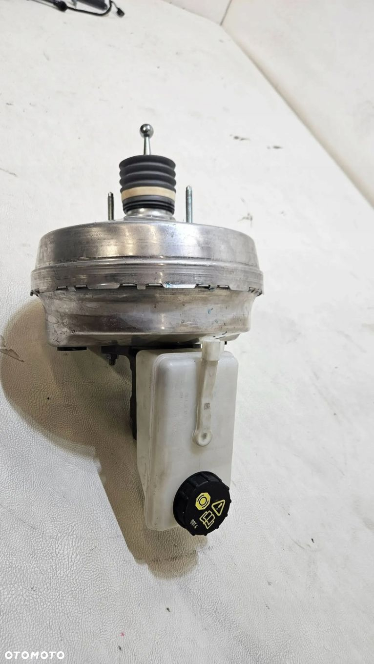 POMPA HAMULCOWA SERWO ASTON MARTIN DBX MY83-2B195-AA - 2