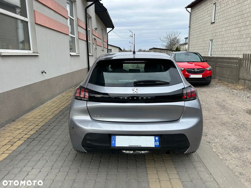 Peugeot 208 - 21