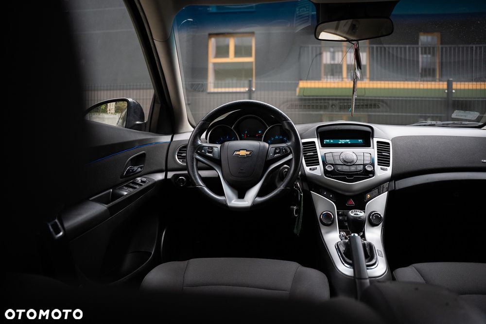 Chevrolet Cruze - 21