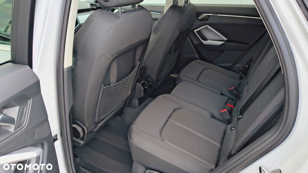 Audi Q3 Sportback - 12