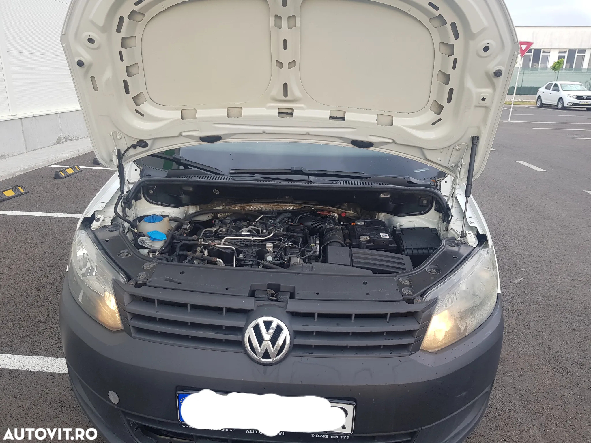 Volkswagen Caddy Maxi 1.6 TDI - 10