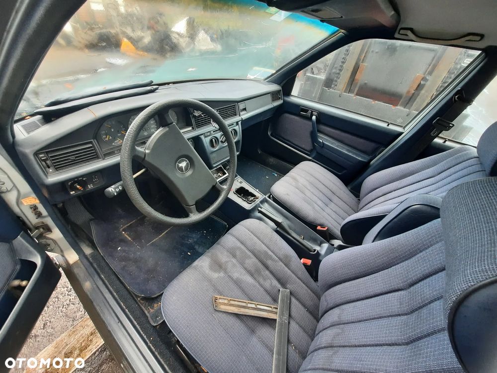 Konsola/ deska rozdzielcza Mercedes W201 190E!! - 2