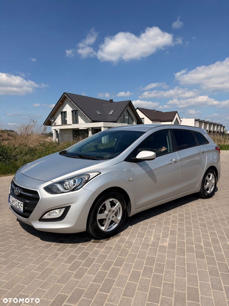 Hyundai i30 1.4 CRDi Classic + - 13