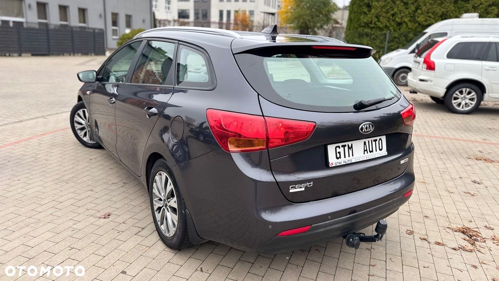 Kia Ceed 1.4 CVVT Spirit - 10