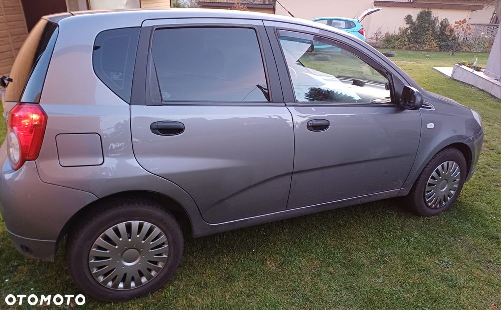 Chevrolet Aveo 1.2 16V Base+ / Classic+ - 4