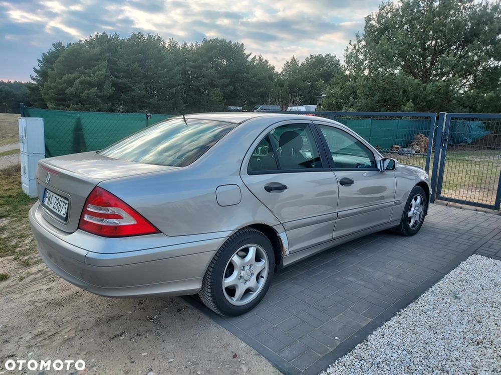 Mercedes-Benz Klasa C 180 Kompressor Automatik Classic - 3