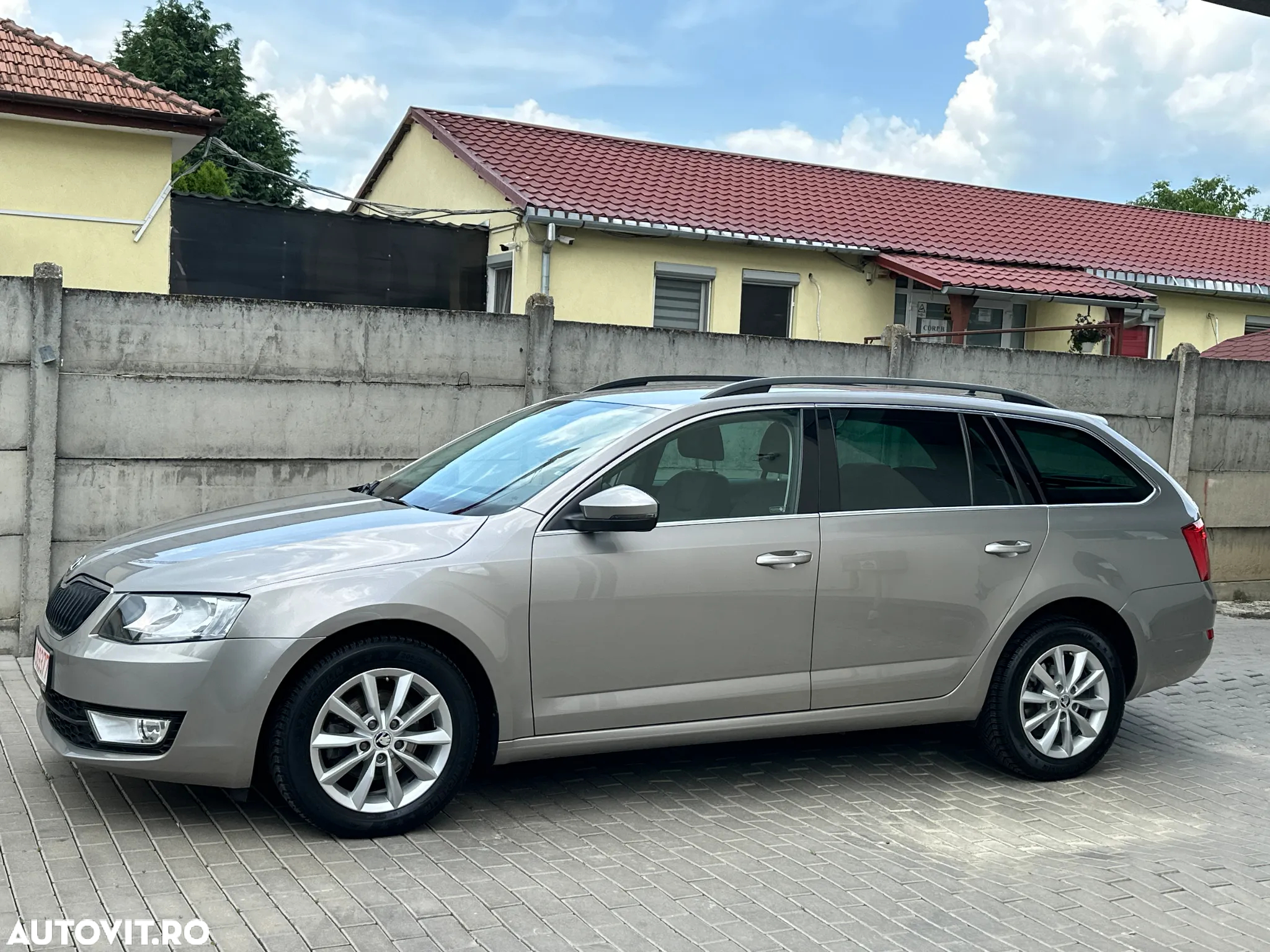 Skoda Octavia Combi 1.6 TDI (Green tec) Ambition - 5