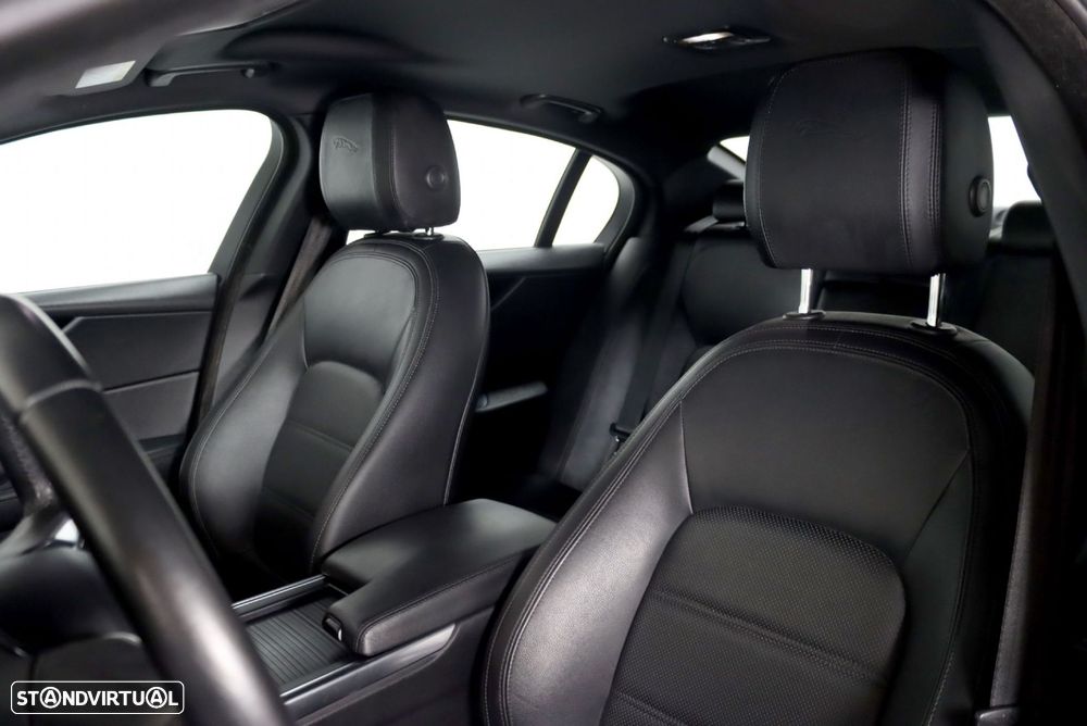 Jaguar XE D180 Aut. R-Dynamic S - 29