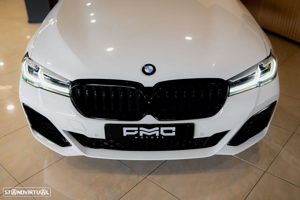 BMW 530 e Pack Desportivo M - 13