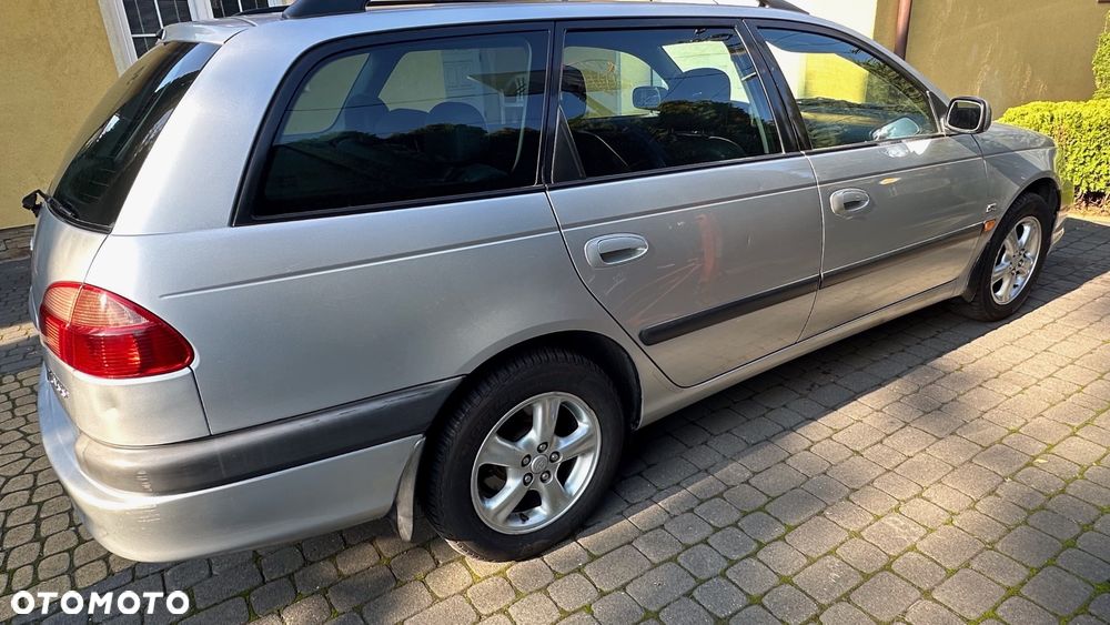 Toyota Avensis 2.0 VVT-i Sol - 6