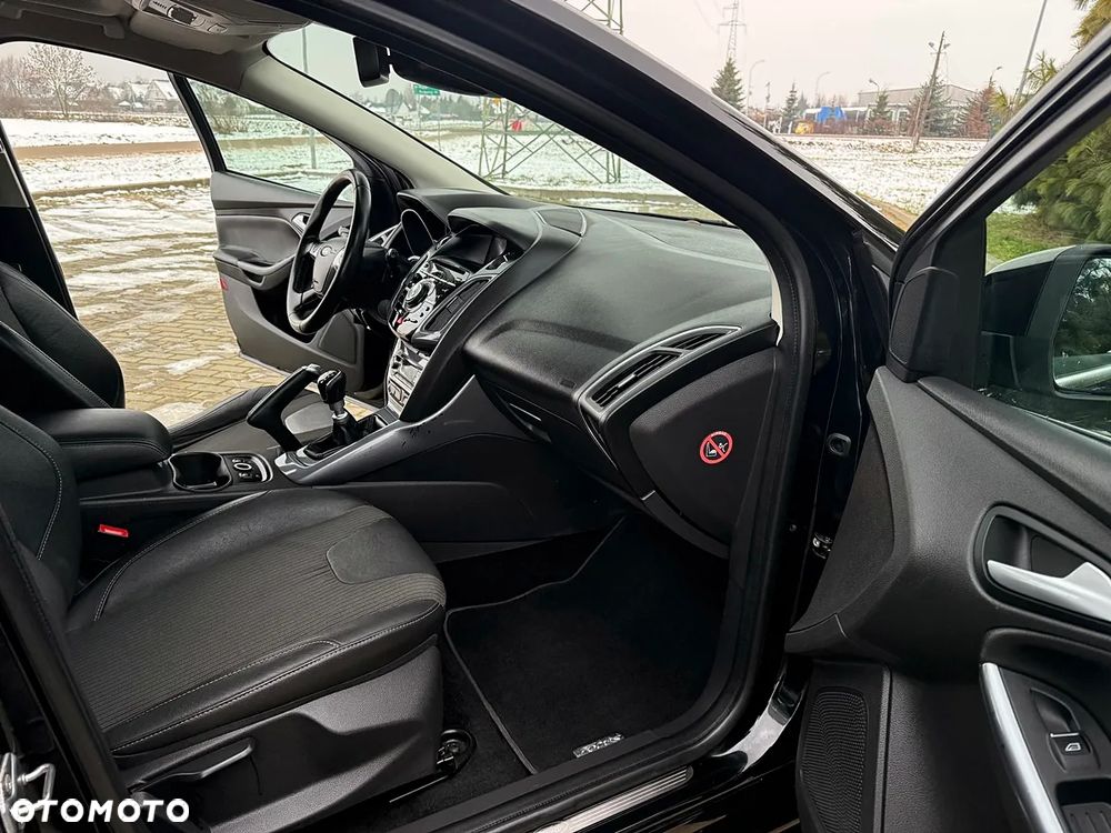Ford Focus 1.6 EcoBoost Titanium - 17