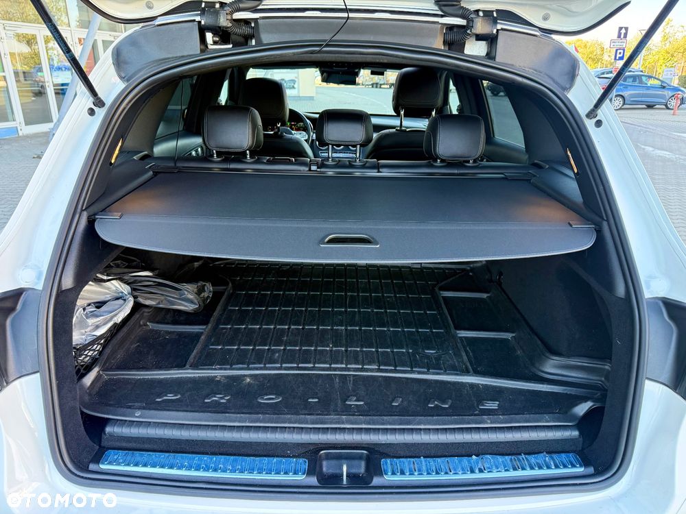Mercedes-Benz GLC 300 e 4-Matic Business Edition - 30