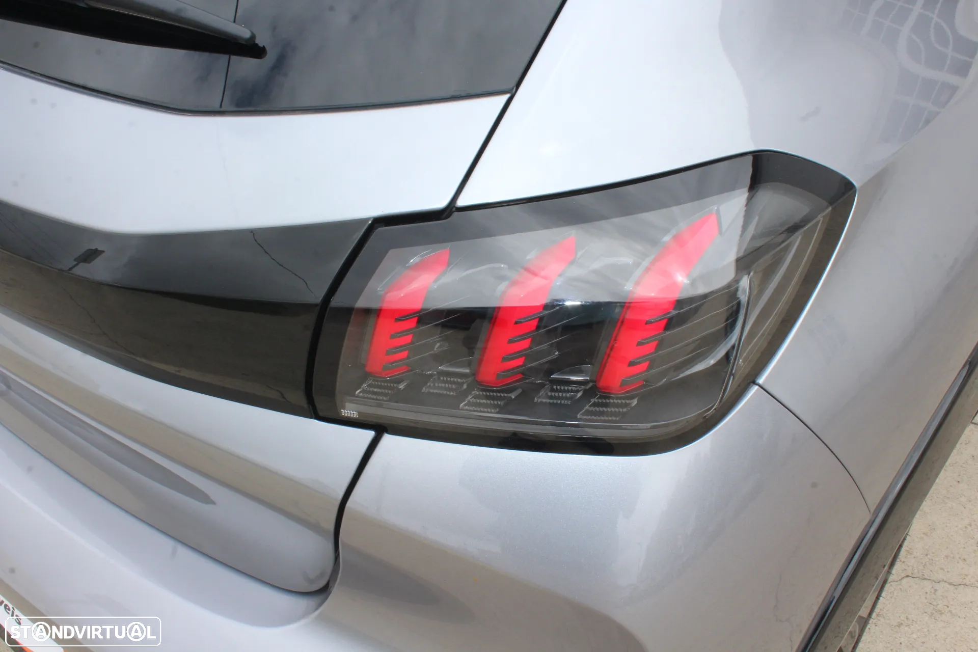 Peugeot e-208 50 kWh Allure - 14