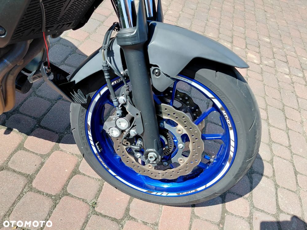 Yamaha MT - 9