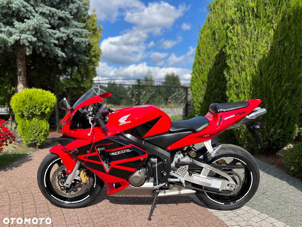 Honda CBR - 23