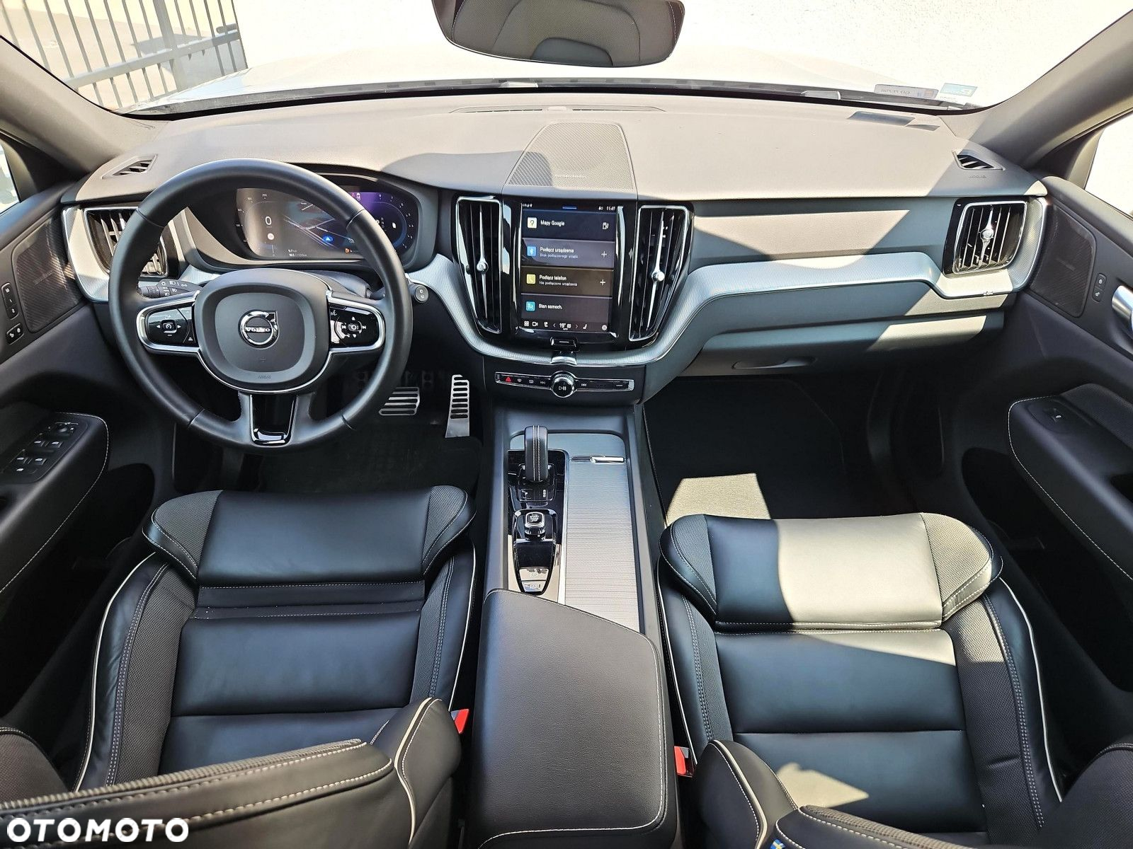 Volvo XC 60 B4 B R-Design - 11