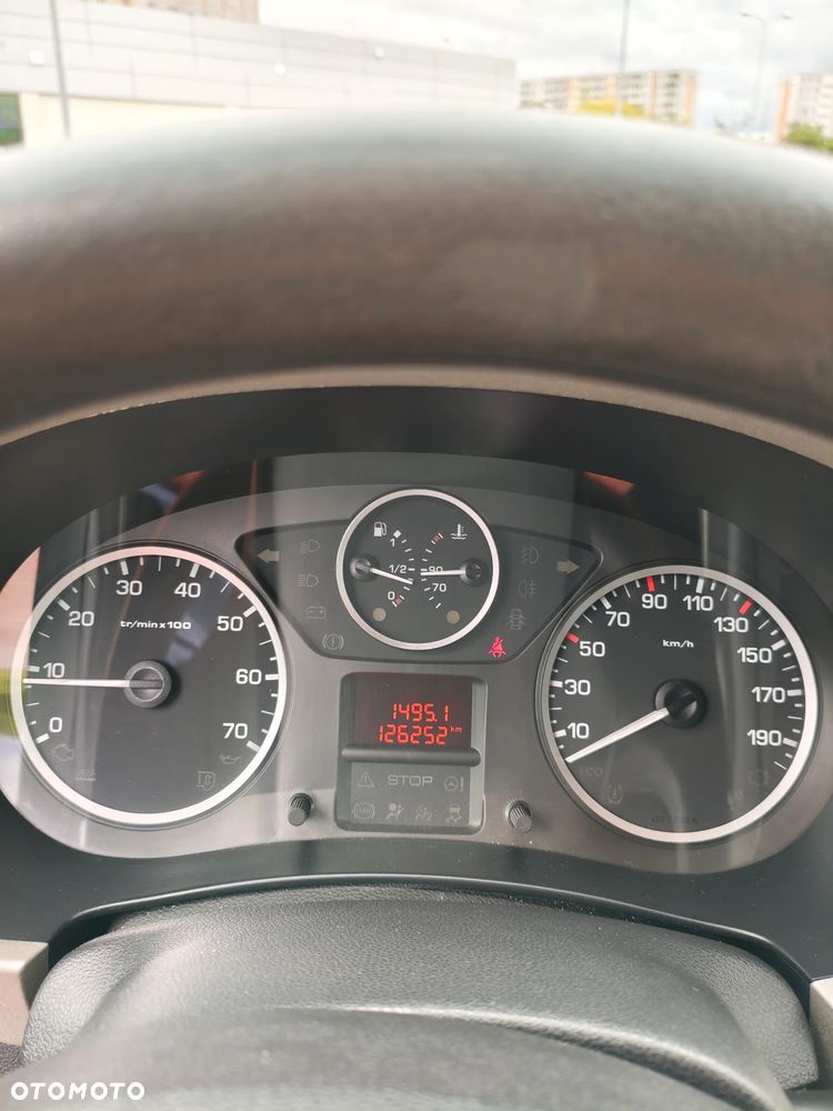 Peugeot Partner 1.6 HDi Outdoor - 10
