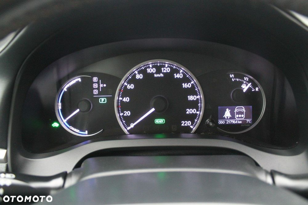 Lexus CT - 15