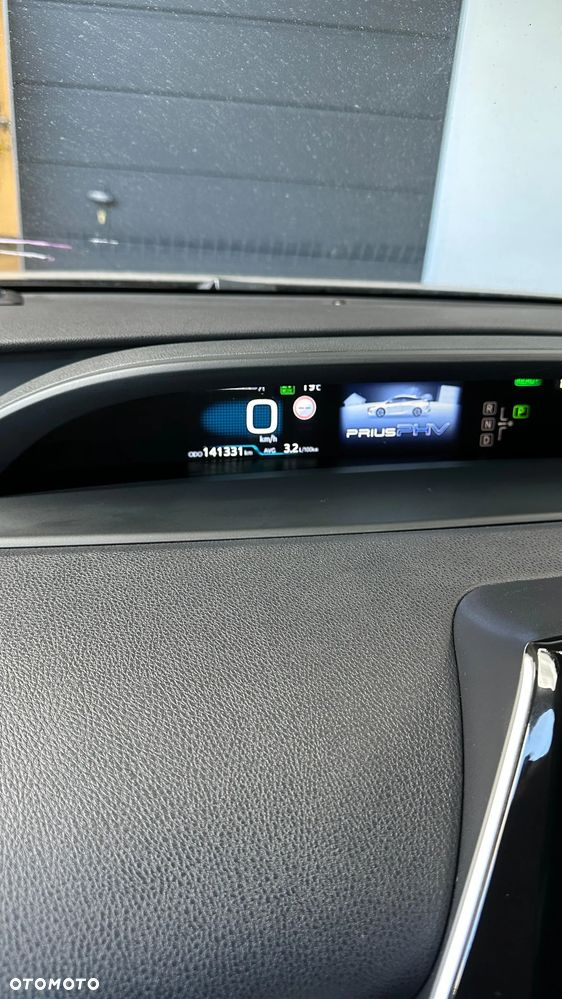 Toyota Prius Plug-in 1.8 Hybrid Executive - 16