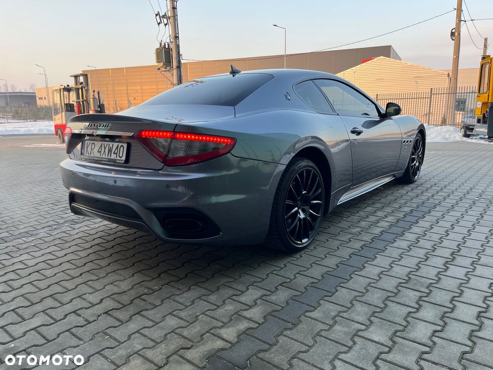 Maserati GranTurismo Sport - 5