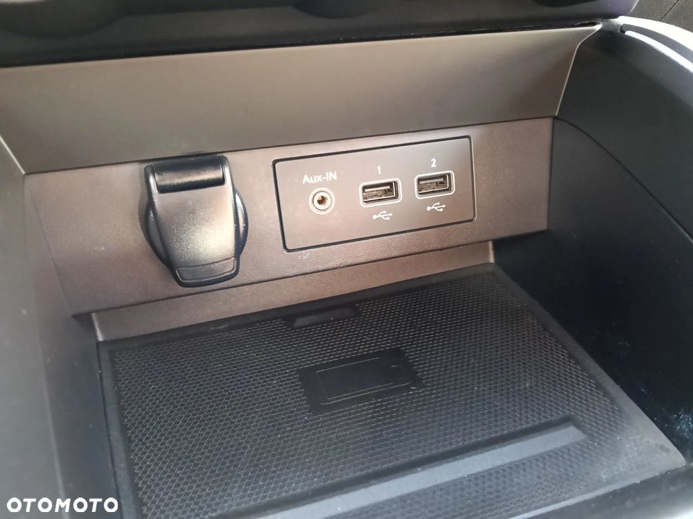 Renault Clio E-TECH 140 EXPERIENCE - 16