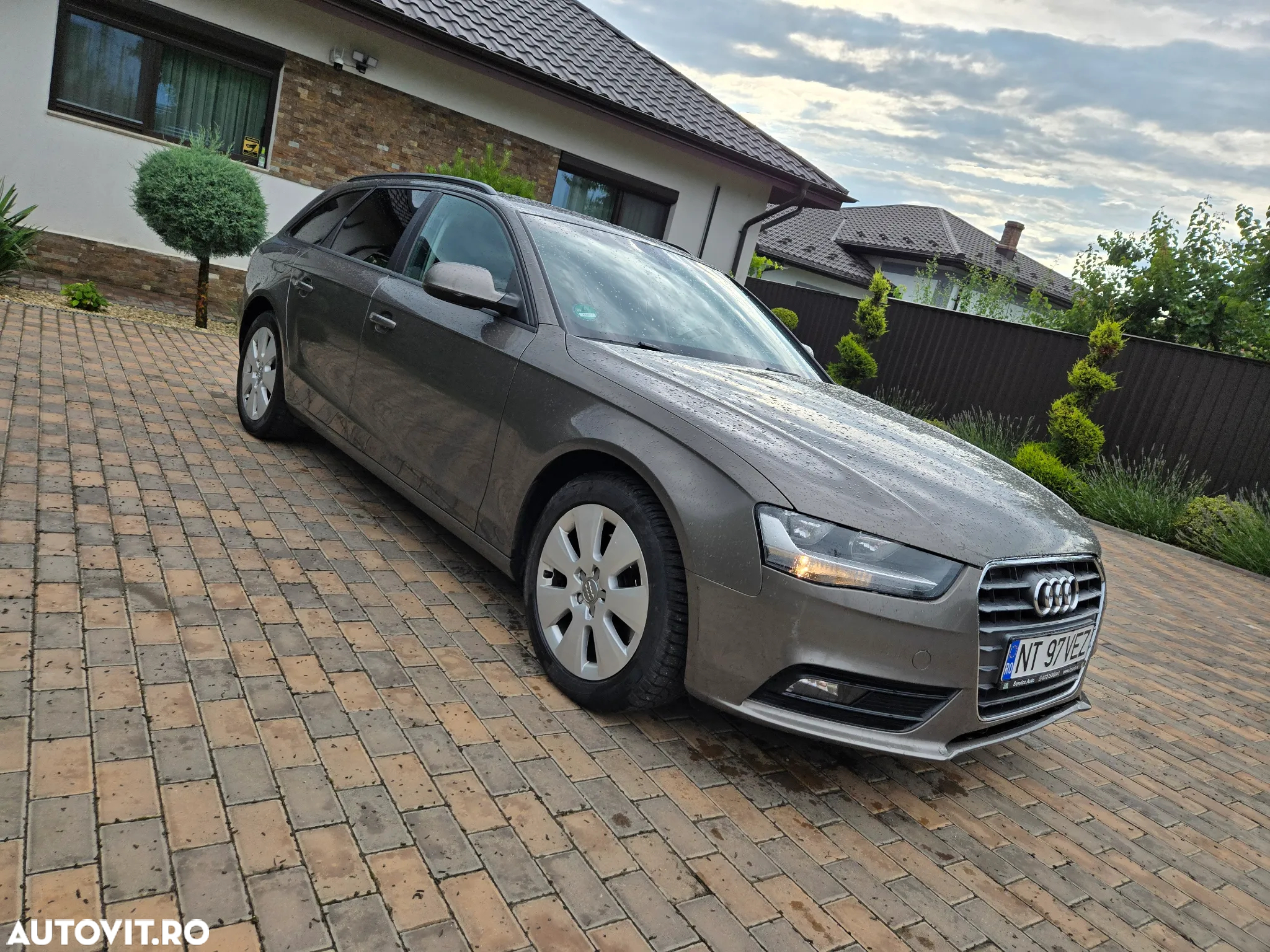 Audi A4 Avant 2.0 TDI DPF Attraction - 9