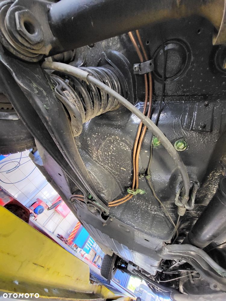 Mercedes-Benz Klasa E - 34