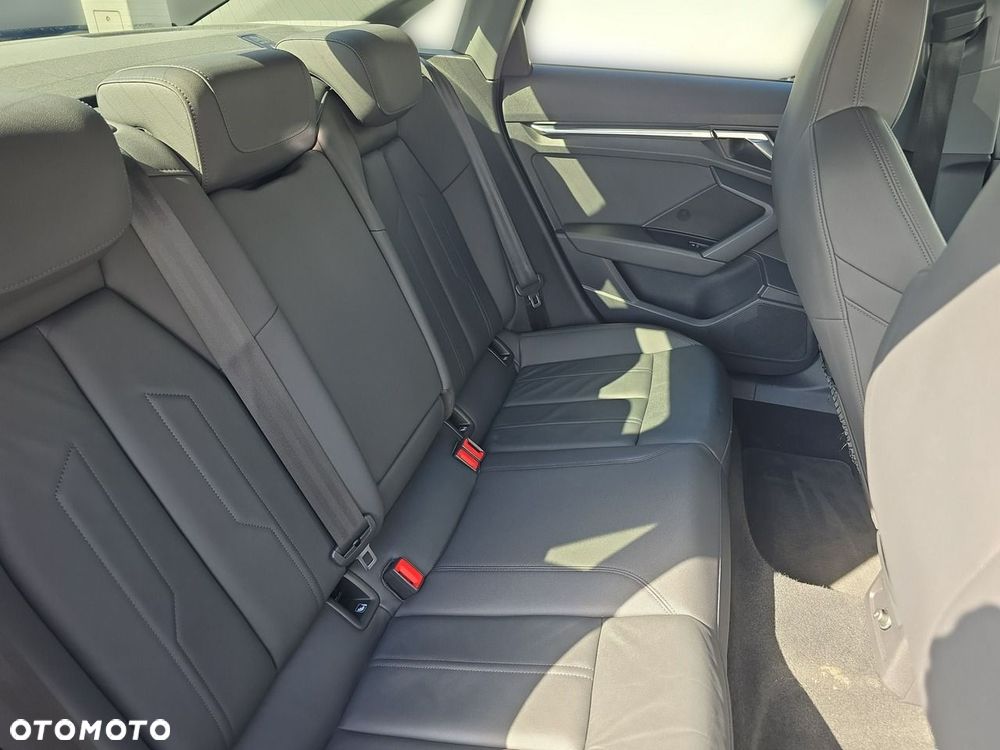 Audi A3 Limousine 35 TFSI mHEV Advanced S tronic - 11