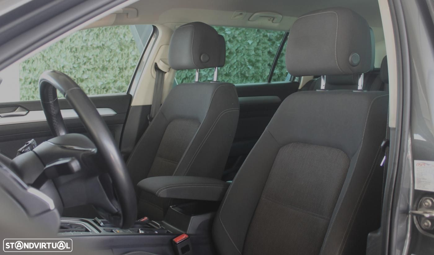 VW Passat Variant 1.6 TDI Confortline DSG - 9