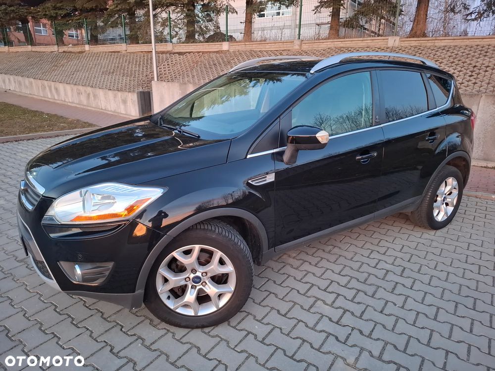 Ford Kuga 2.0 TDCi 2x4 Titanium - 2