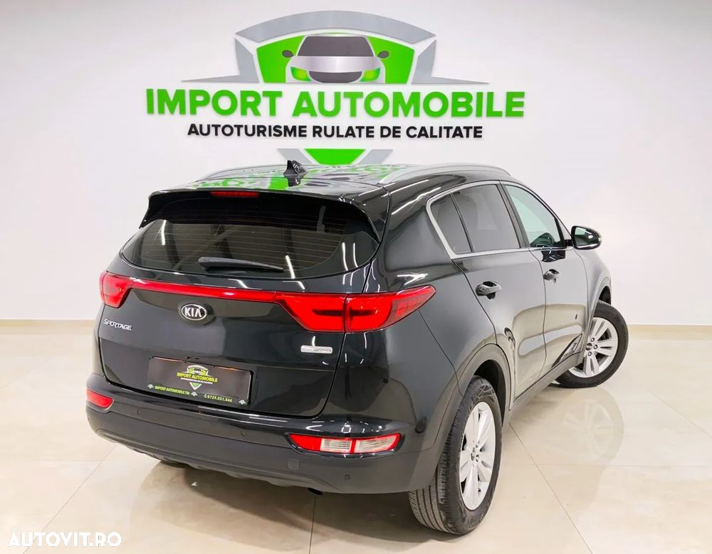 Kia Sportage 1.6 GDI 2WD Black Edition - 11