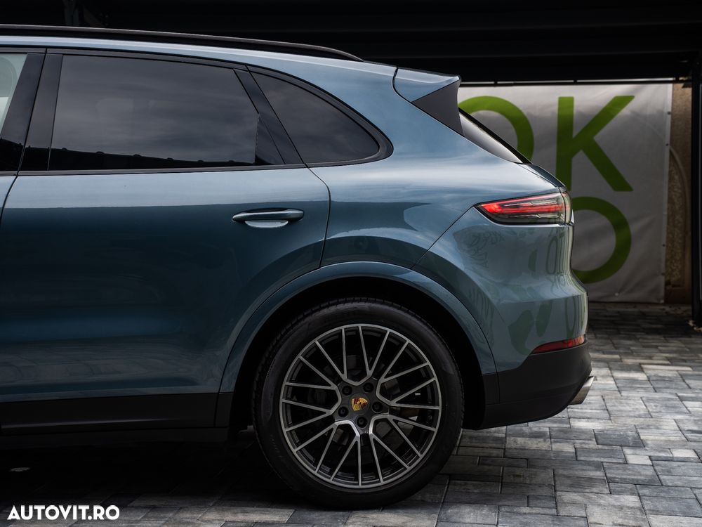 Porsche Cayenne - 7