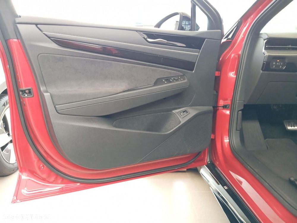 Volkswagen ID.7 - 12