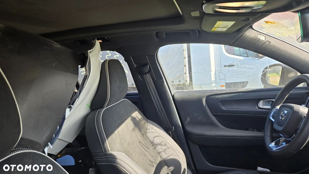 Volvo XC 40 Twin Recharge Plus - 10