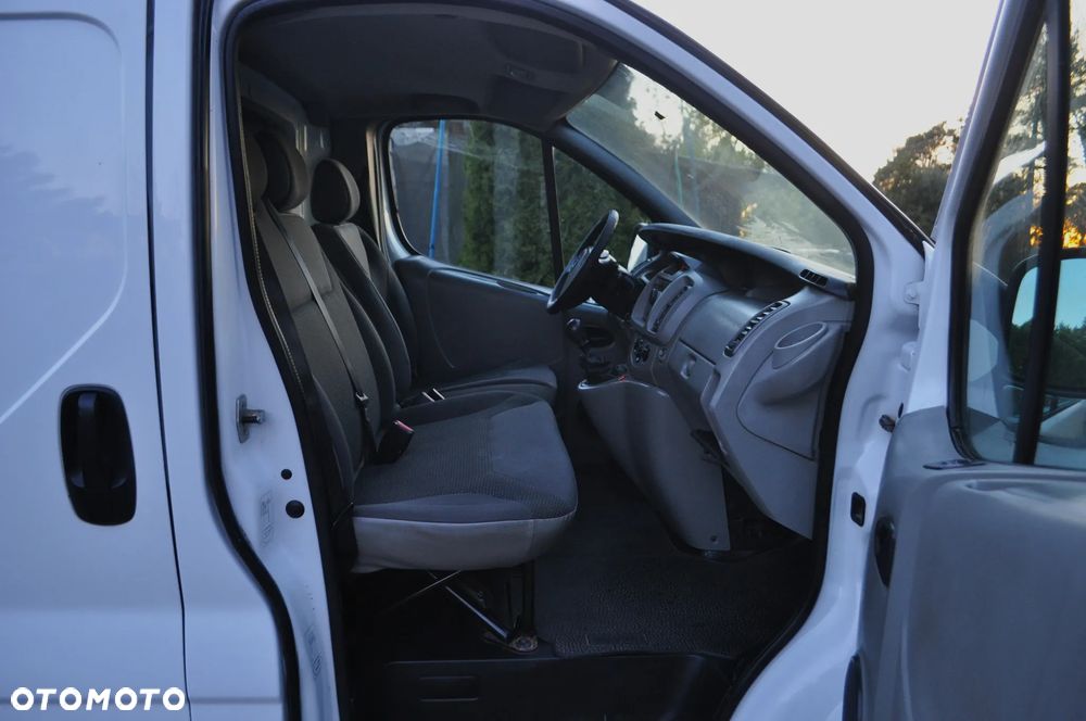 Opel VIVARO - 23