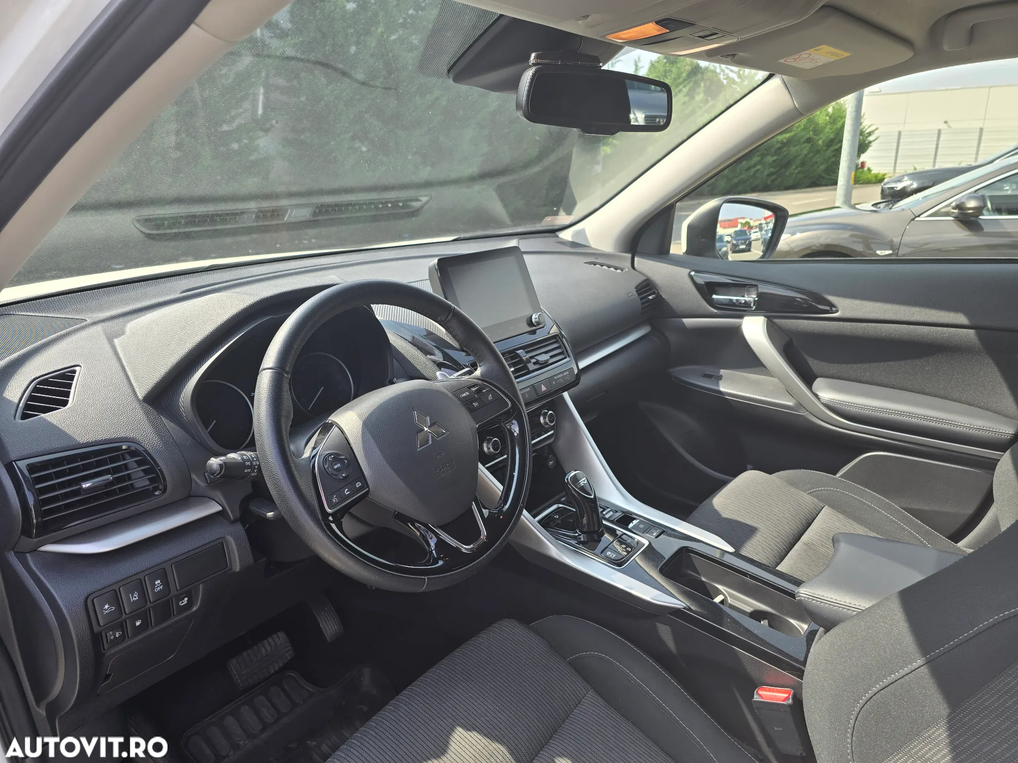 Mitsubishi Eclipse-Cross Plug-In Hybrid 4WD Basis - 10