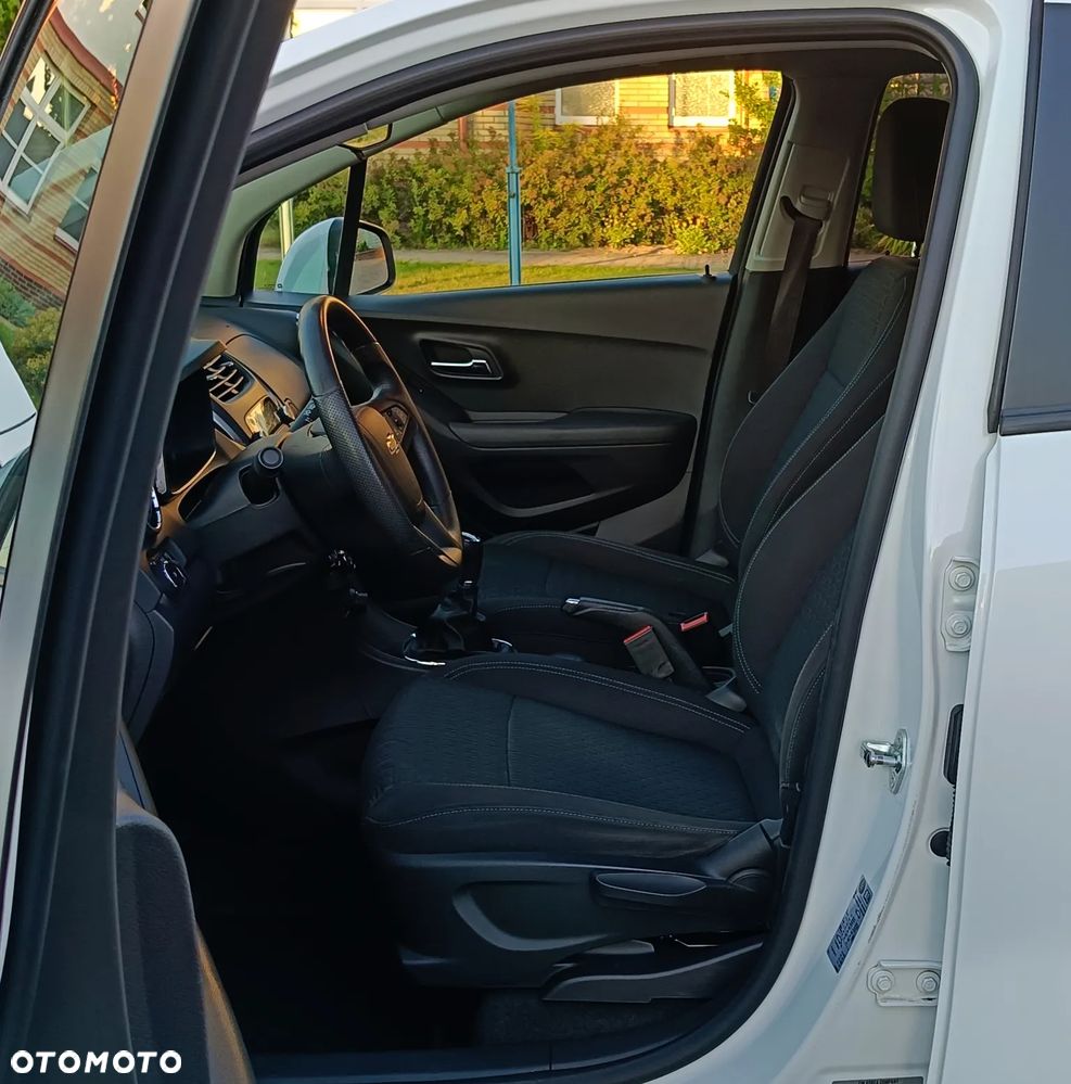 Chevrolet Trax 1.6 LS - 19