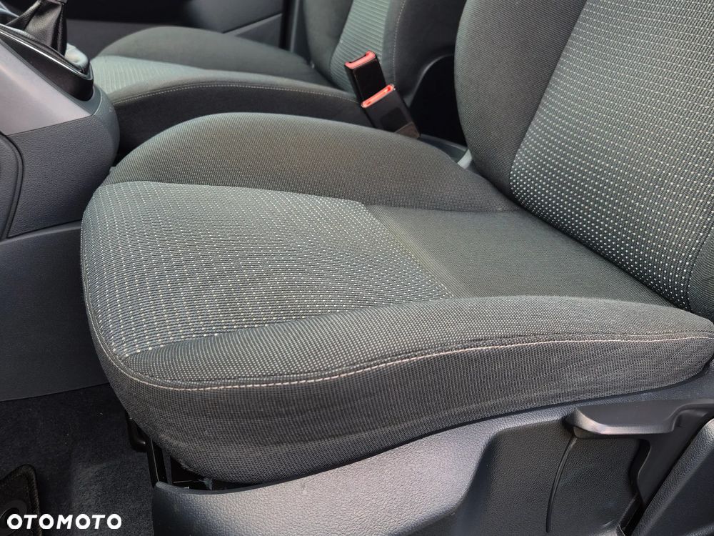 Ford Grand C-MAX 2.0 TDCi Champions Edition - 19