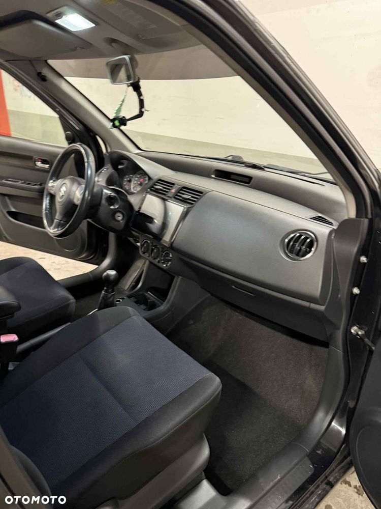 Suzuki Swift - 9