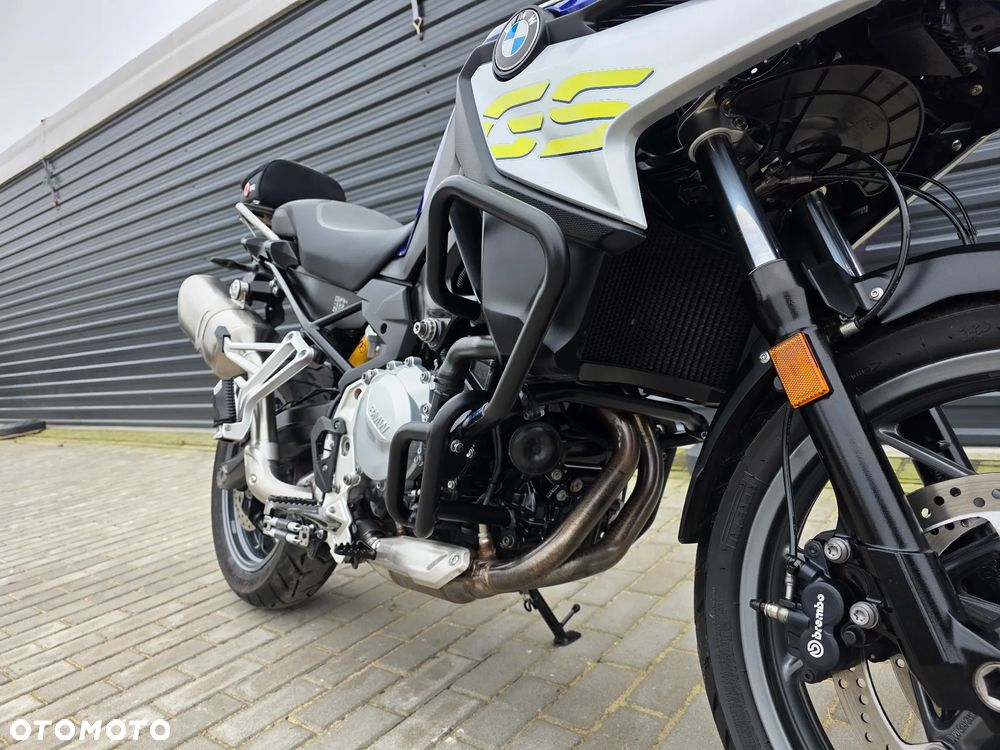BMW F - 24