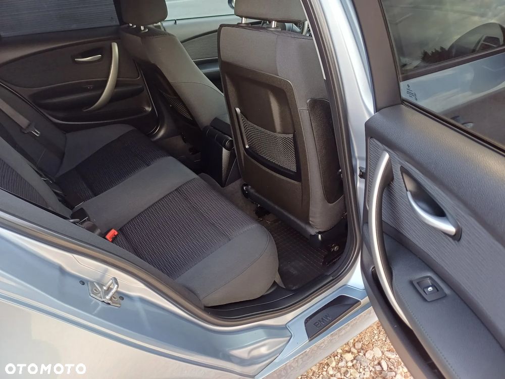 BMW Seria 1 116i - 21