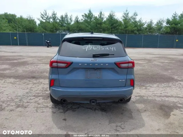 Ford Escape 2.0 EcoBoost AWD Titanium - 9