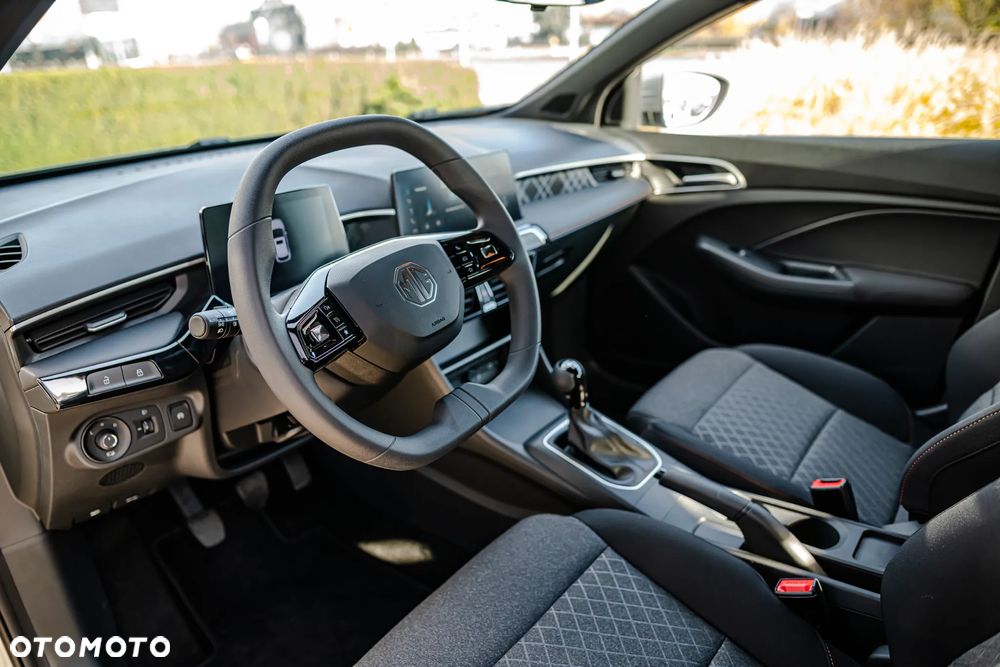 MG MG3 1.5 Excite - 13