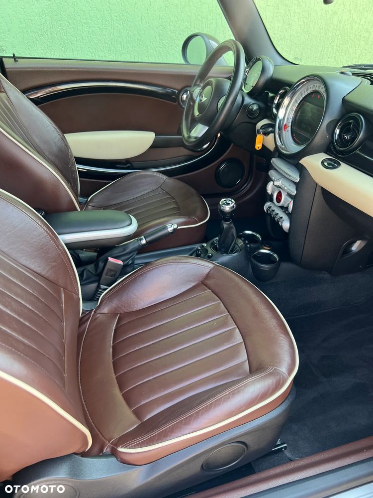 MINI Clubman - 12