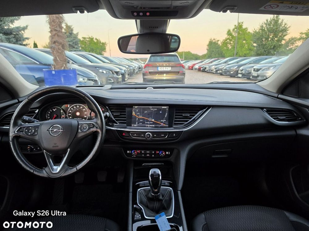 Opel Insignia - 32